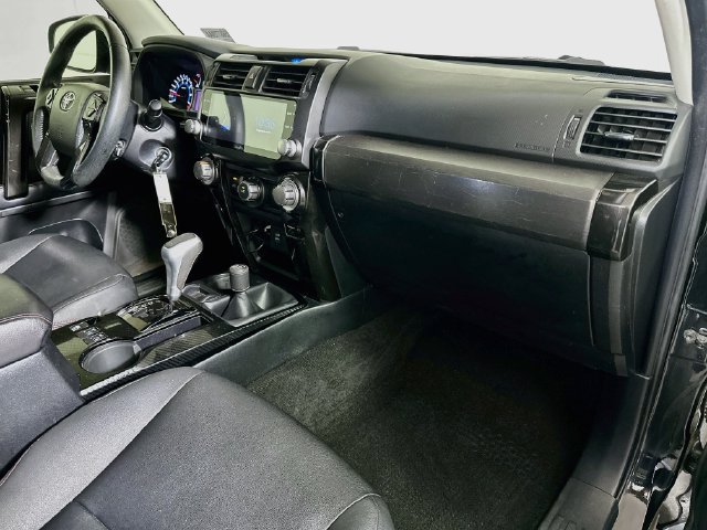 Certified 2019 Toyota 4Runner TRD Off-Road Premium AWD/4WD image 27