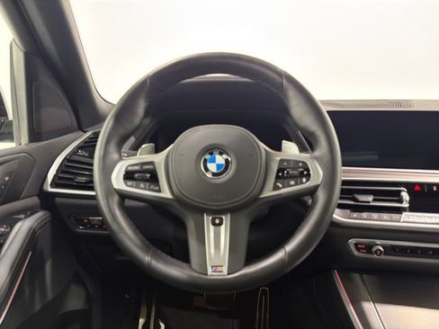 Certified 2022 BMW X5 xDrive40i w/ M Sport Package AWD/4WD image 30