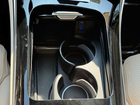 Used 2026 Mercedes-Benz GLC 350e 4MATIC image 19