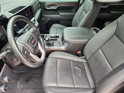 Used 2024 GMC Sierra 1500 SLT AWD/4WD image 13