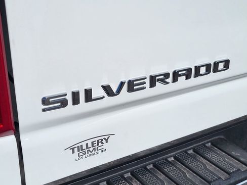 Used 2024 Chevrolet Silverado 2500 LT image 8