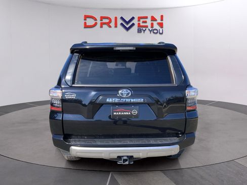 Used 2024 Toyota 4Runner TRD Off-Road Premium image 5