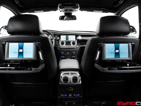 Used 2014 Rolls-Royce Ghost RWD image 26