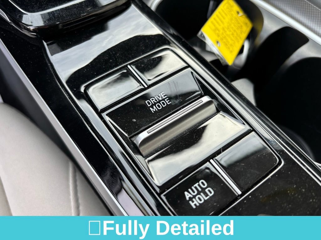 Used 2023 Hyundai Sonata SEL w/ Convenience Package FWD image 32
