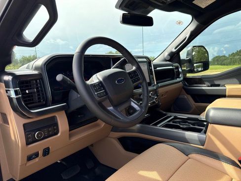 Used 2026 Ford F250 Lariat w/ Lariat Ultimate Package AWD/4WD image 19