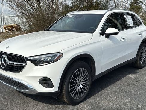 Certified 2025 Mercedes-Benz GLC 300 GLC 300 image 8