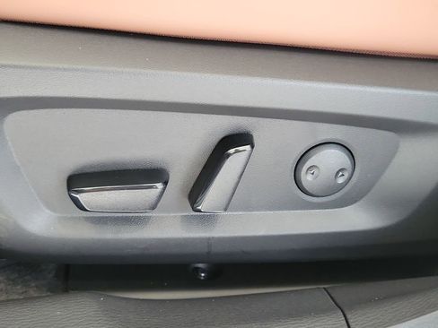 New 2026 Mitsubishi Outlander SEL image 12