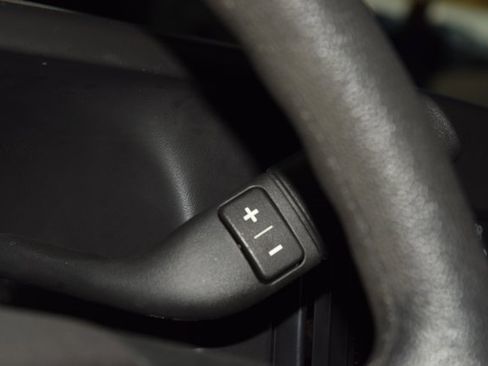 Used 2025 Chevrolet Express 3500 LS image 24