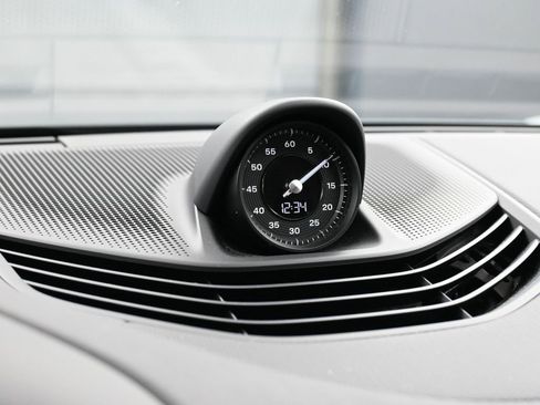 Certified 2023 Porsche Taycan 4S image 21