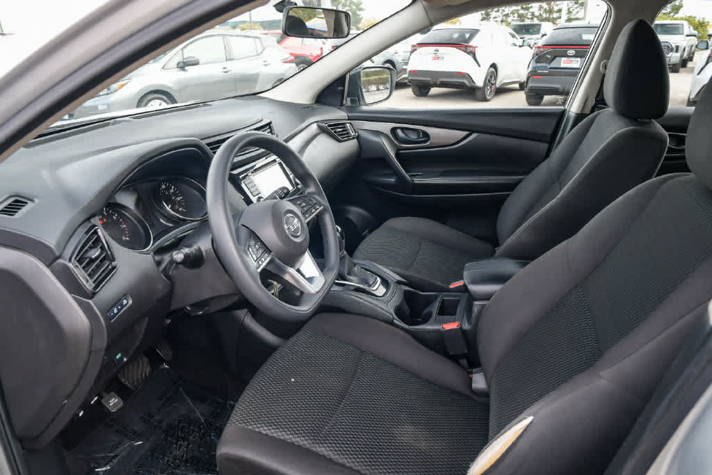 Used 2019 Nissan Rogue Sport S w/ Appearance Package FWD image 16