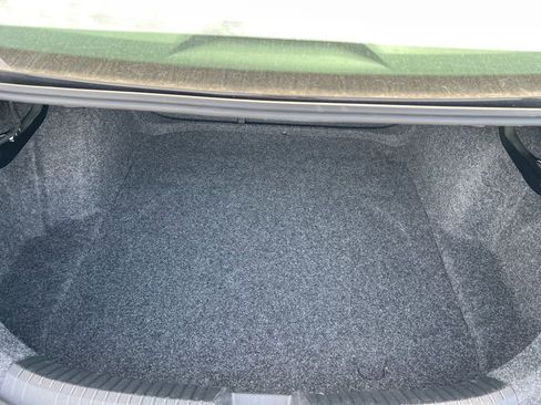 Used 2025 Volkswagen Jetta Sport image 6