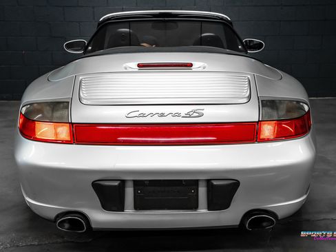 Used 2004 Porsche 911 Carrera 4S AWD/4WD image 7