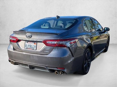 Used 2019 Toyota Camry XSE image 6