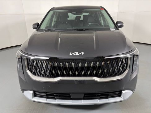New 2026 Kia Carnival image 3
