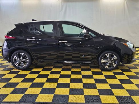 Used 2019 Nissan Leaf SV Plus w/ SV Plus Technology Package image 2