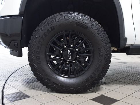 Used 2026 Chevrolet Silverado 2500 ZR2 AWD/4WD image 28