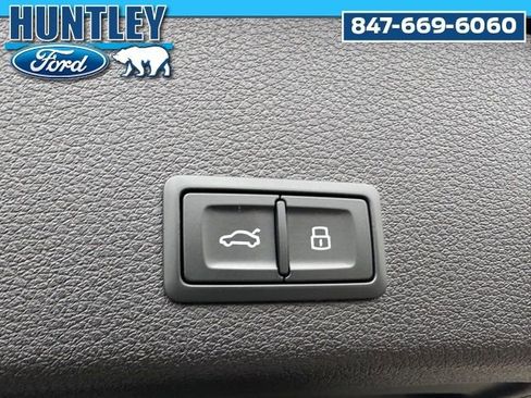 Used 2024 Audi Q8 e-tron Premium Plus w/ Premium Plus Package image 14