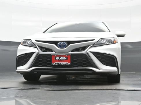 Used 2022 Toyota Camry XSE w/ Cold Weather Package FWD image 29