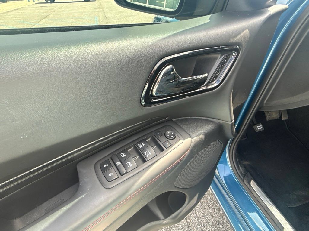 Used 2023 Dodge Durango GT RWD image 12