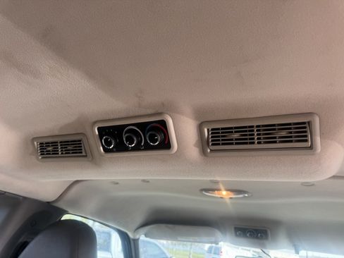 Used 2014 GMC Savana 3500 LS image 12