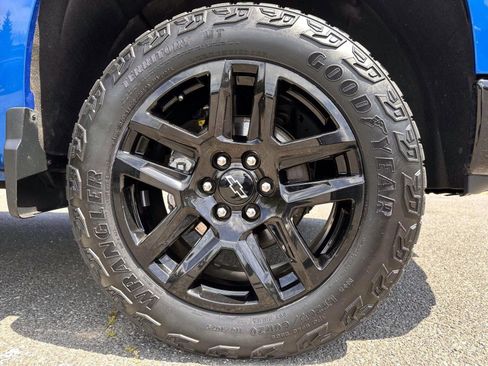Used 2022 Chevrolet Silverado 1500 Custom Trail Boss AWD/4WD image 6