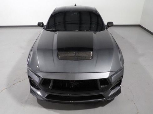 Used 2025 Ford Mustang GT Premium w/ GT Performance Package RWD image 11