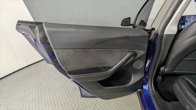 Used 2021 Tesla Model Y Long Range AWD/4WD image 16