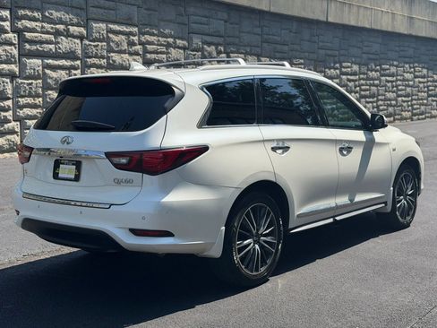 Used 2019 INFINITI QX60 Luxe w/ Sensory Package FWD image 6