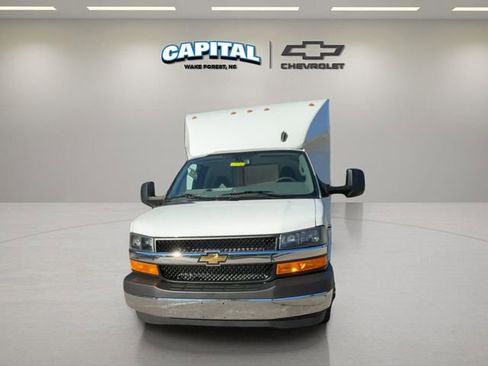 New 2025 Chevrolet Express 3500 w/ Power Convenience Package image 8