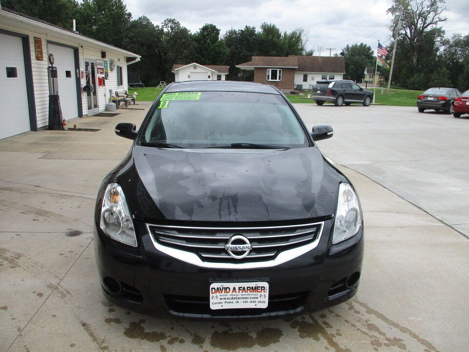 Used 2011 Nissan Altima 2.5 SL w/ 2.5SL Pkg FWD image 3