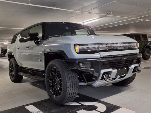 Used 2026 GMC Hummer EV SUV image 3