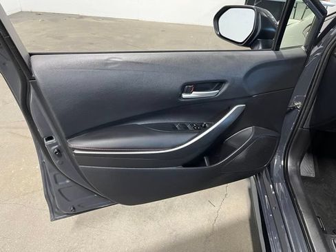 Used 2025 Toyota Corolla SE FWD image 24