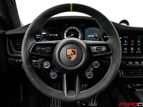 Used 2024 Porsche 911 GT3 RS RWD image 32