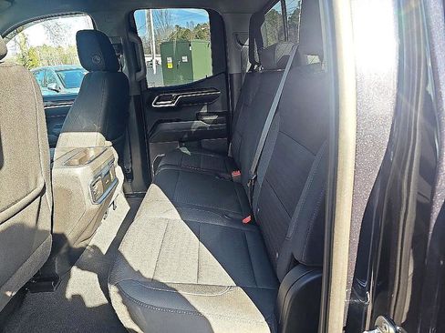 Used 2022 GMC Sierra 1500 Elevation w/ Preferred Package image 29