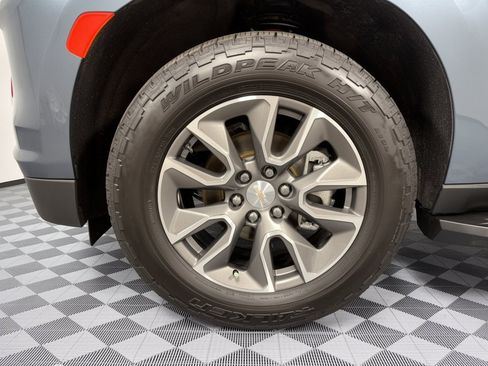 Used 2021 Chevrolet Tahoe LT w/ LT Signature Package RWD image 13