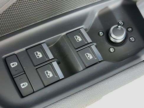 Used 2022 Audi A3 2.0T Premium Plus w/ Premium Plus Package FWD image 17