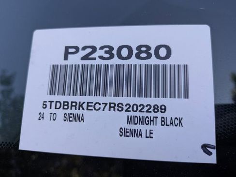 Used 2024 Toyota Sienna LE w/ LE Plus Package image 36