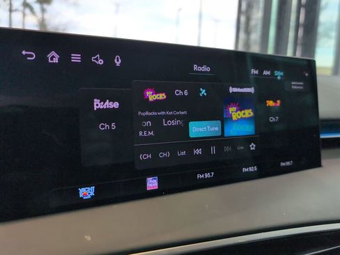 Used 2026 Genesis GV70 2.5T Advanced image 30