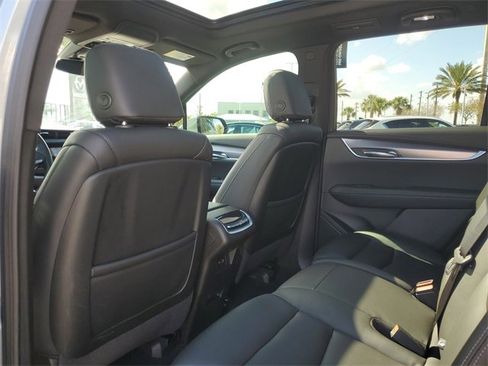 Used 2023 Cadillac XT6 Luxury image 10