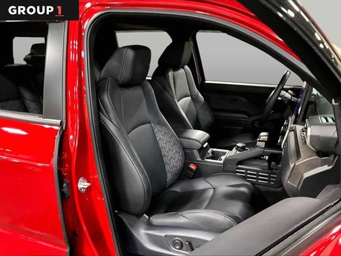 Certified 2025 Toyota Tacoma Limited AWD/4WD image 9