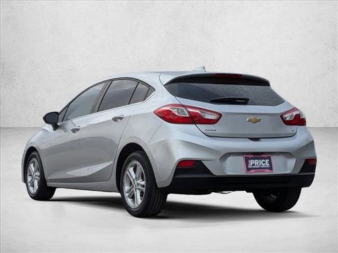 Used 2018 Chevrolet Cruze LT FWD image 5