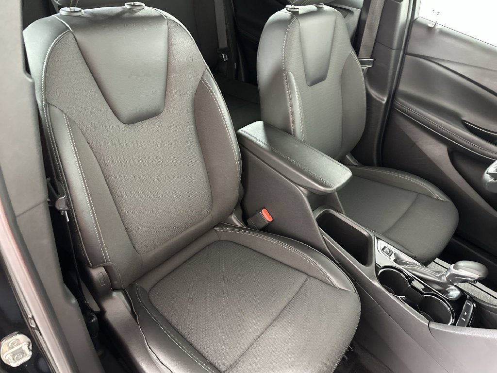 Used 2023 Buick Encore GX Select w/ Sport Touring Package FWD image 29