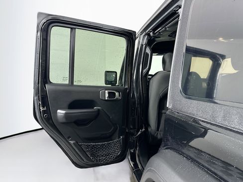 Used 2020 Jeep Wrangler Unlimited Sport S image 25