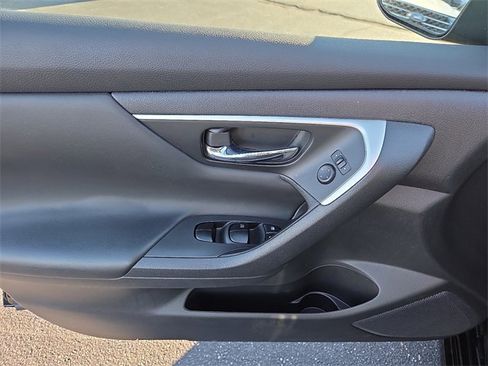 Used 2017 Nissan Altima 2.5 S w/ Power Driver Seat Package image 13