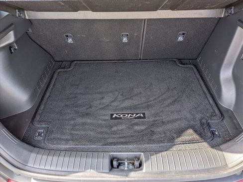 Used 2020 Hyundai Kona SE w/ Cargo Package FWD image 6