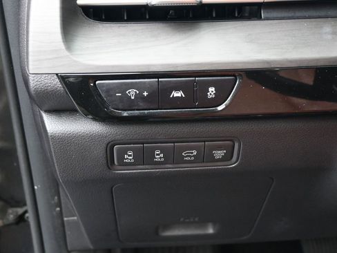 Used 2022 Kia Carnival SX FWD image 17