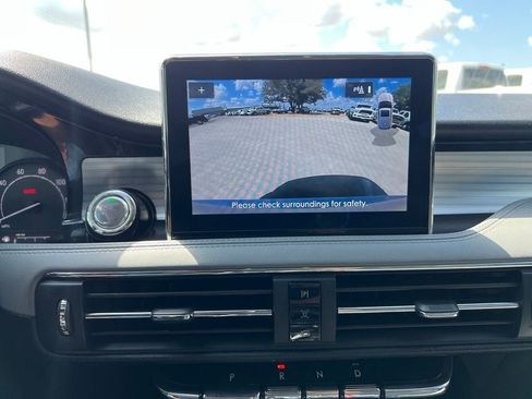 Used 2020 Lincoln Corsair Reserve w/ Appearance Package FWD image 16