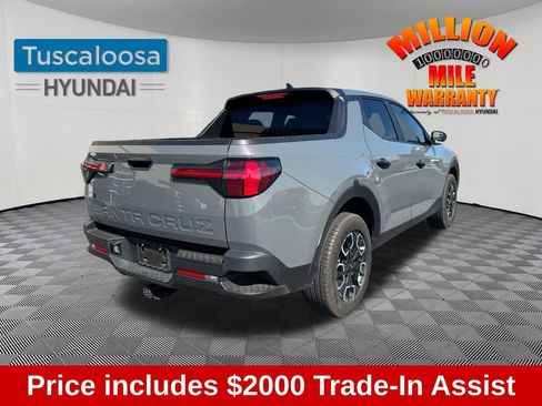 Used 2023 Hyundai Santa Cruz SEL image 3