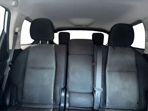 Used 2017 Nissan Pathfinder SV AWD/4WD image 15