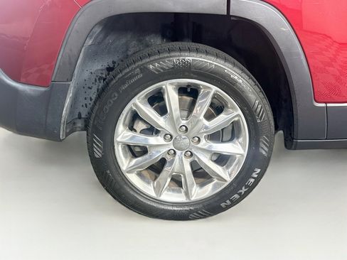 Used 2014 Jeep Cherokee Limited FWD image 11
